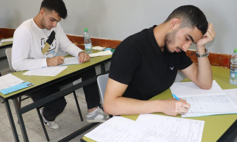 الخضور : الوزارة استكملت استعداداتها للتوجيهي والخلل في المحاكاة ناتج عن ضغط غير مسبوق على النظام الخضور : الوزارة استكملت استعداداتها للتوجيهي والخلل في المحاكاة ناتج عن ضغط غير مسبوق على النظام