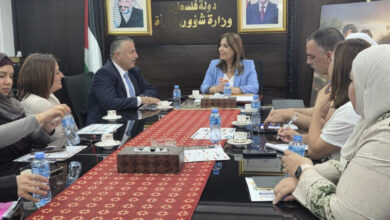الخليلي تؤكد أهمية الشراكة مع الهيئات المحلية في تعزيز التمكين الاقتصادي للنساء