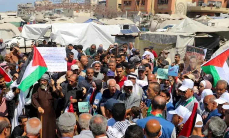 سياسيون وكتاب يطالبون حماس بالتراجع عن وصفها نشطاء الحراك الشعبي بالخيانة  وتغليب المصلحة الوطنية