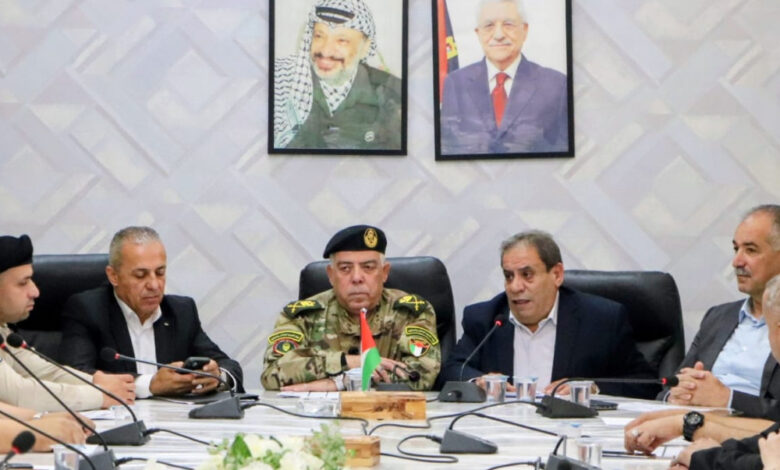 محافظ بيت لحم واللواء رجب يؤكدان أهمية توحيد الخطاب الإعلامي وتعزيز الشراكة المؤسسية