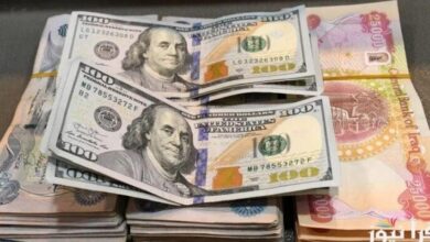 الدولار يتمسك بأعلى مستوى له في شهرين الدولار يتمسك بأعلى مستوى له في شهرين