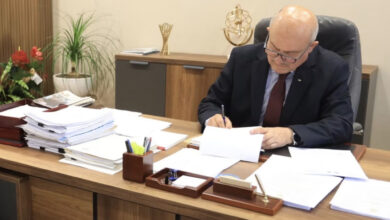وزير الحكم المحلي يوقّع مخصصات إضافية بقيمة 7 ملايين يورو ضمن الدورة الثانية من برنامج تطوير البلديات وزير الحكم المحلي يوقّع مخصصات إضافية بقيمة 7 ملايين يورو ضمن الدورة الثانية من برنامج تطوير البلديات