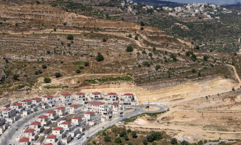 محافظة القدس: مخطط “أم ليسون” الاستعماري خطوة خطيرة لتفكيك الجغرافيا الفلسطينية في المدينة محافظة القدس: مخطط “أم ليسون” الاستعماري خطوة خطيرة لتفكيك الجغرافيا الفلسطينية في المدينة