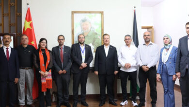 وفد الحملة الأكاديمية الدولية لمناهضة الاحتلال والأبارتهايد يلتقي سفير دولة فلسطين لدى الصين وفد الحملة الأكاديمية الدولية لمناهضة الاحتلال والأبارتهايد يلتقي سفير دولة فلسطين لدى الصين
