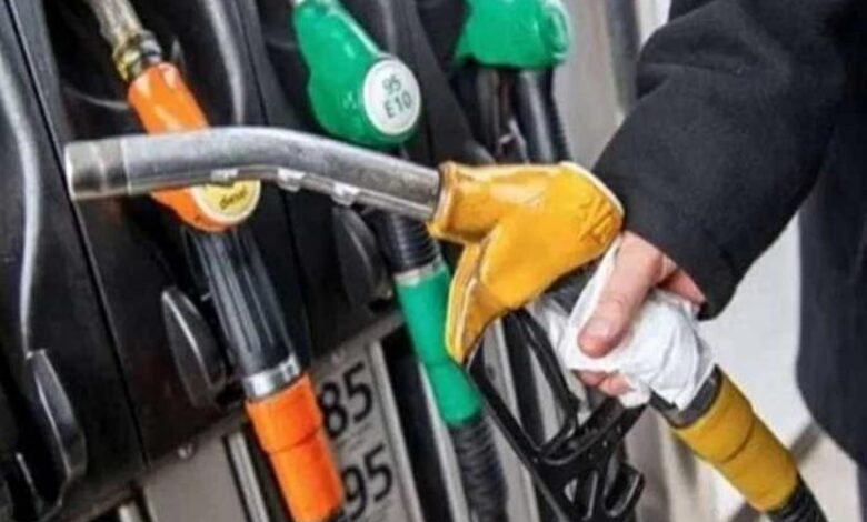 البنزين يتجاوز 4 دولارات مجدداً بأميركا بفعل الحرب البنزين يتجاوز 4 دولارات مجدداً بأميركا بفعل الحرب
